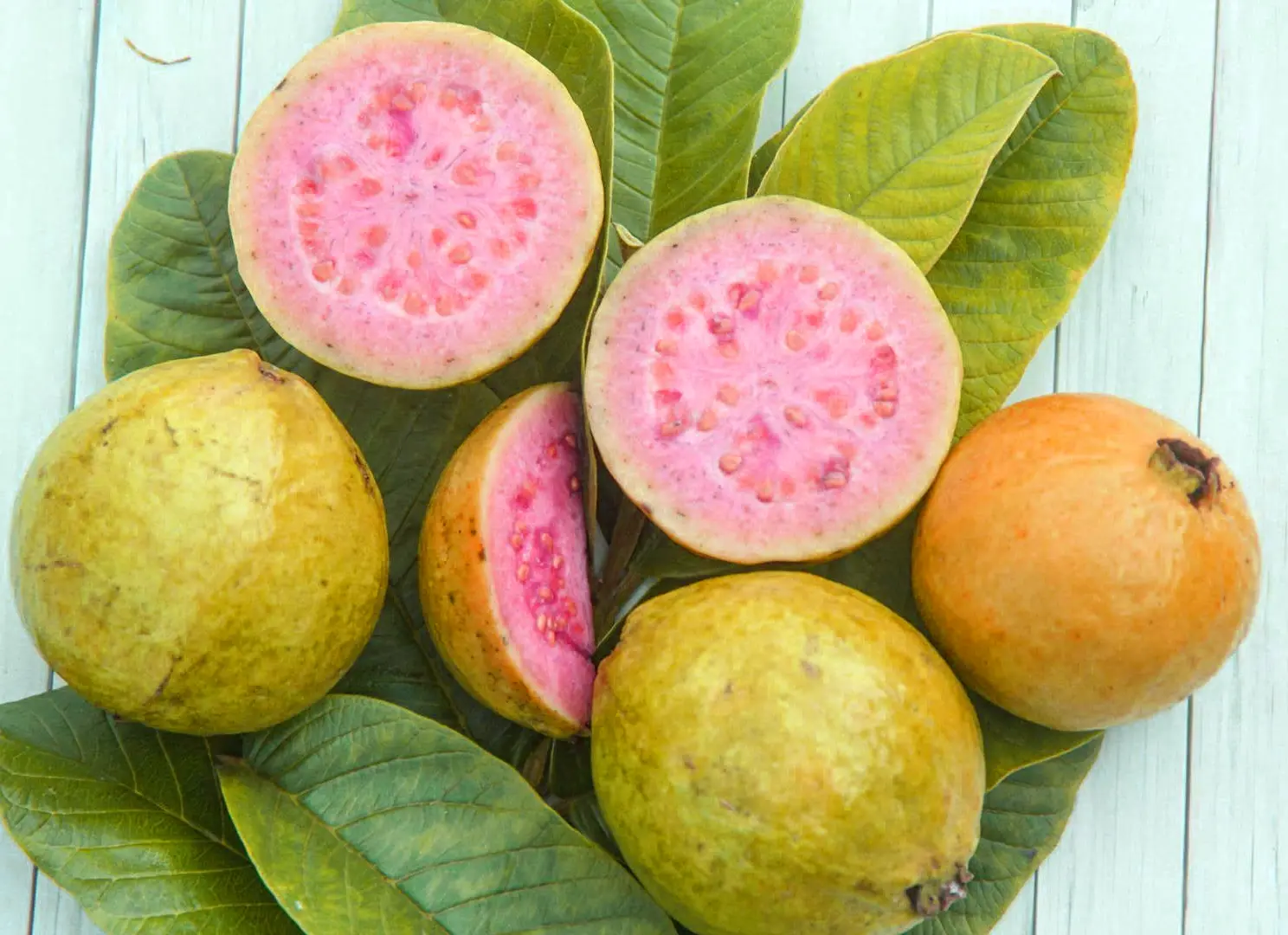 The Fruits That Make (Or Break) Your Health, According to Nutritionists
