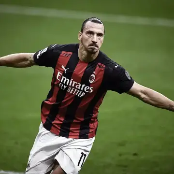 Zlatan Ibrahimović: A Biography of Football Superstar.